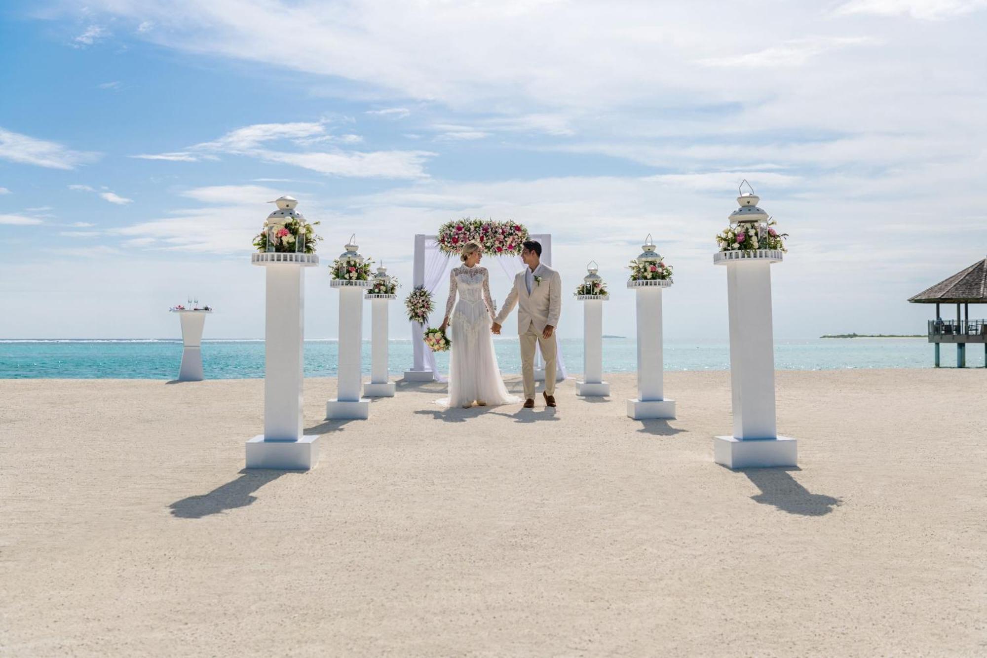 Le Meridien Maldives Resort & Spa Kurendhoo Exterior photo